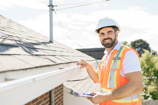 Roof Gutter Cleaning in Shippensburg University, PA
